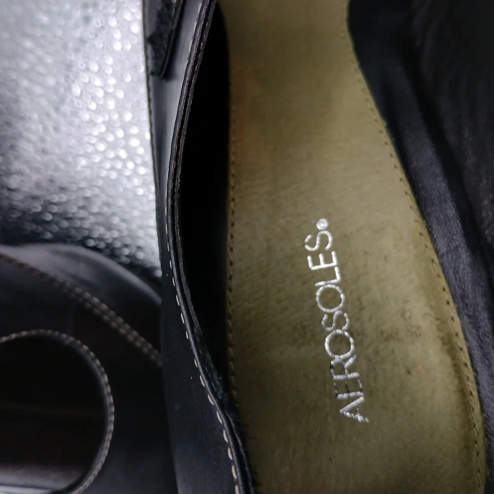 Aeropostale Black Leather Heels Women's Size 10